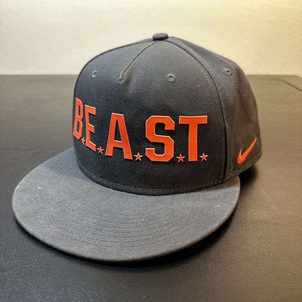 Nike Hat Cap Snap Back One Size Mens BEAST Flat Brim Nike True Star Graphic